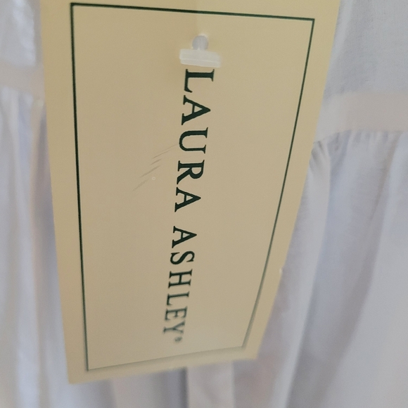 Woman's  nite dress - Picture 3 of 4